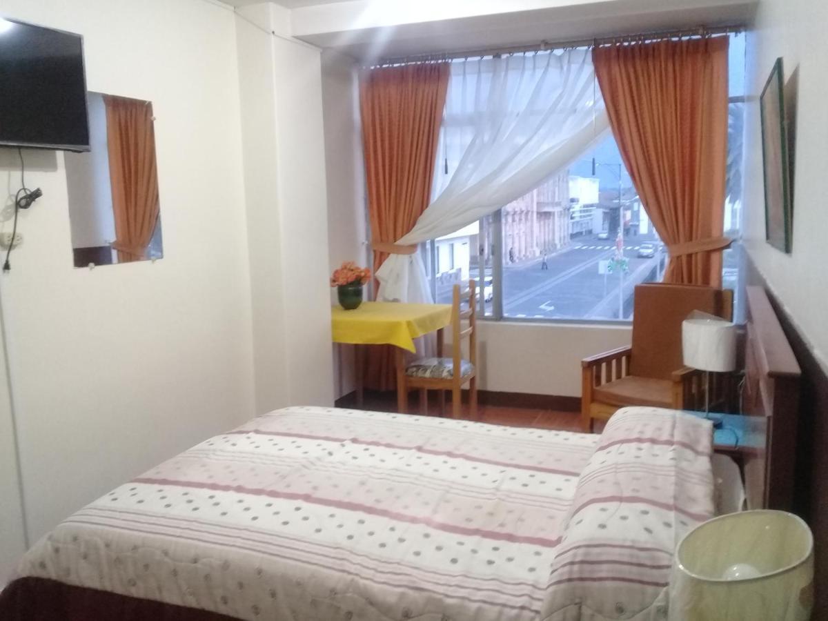 Hotel Central Latacunga Ngoại thất bức ảnh